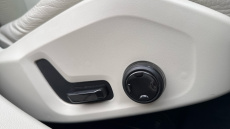 Volvo V60 2.0 B5P Cross Country 5dr AWD Auto Petrol Estate